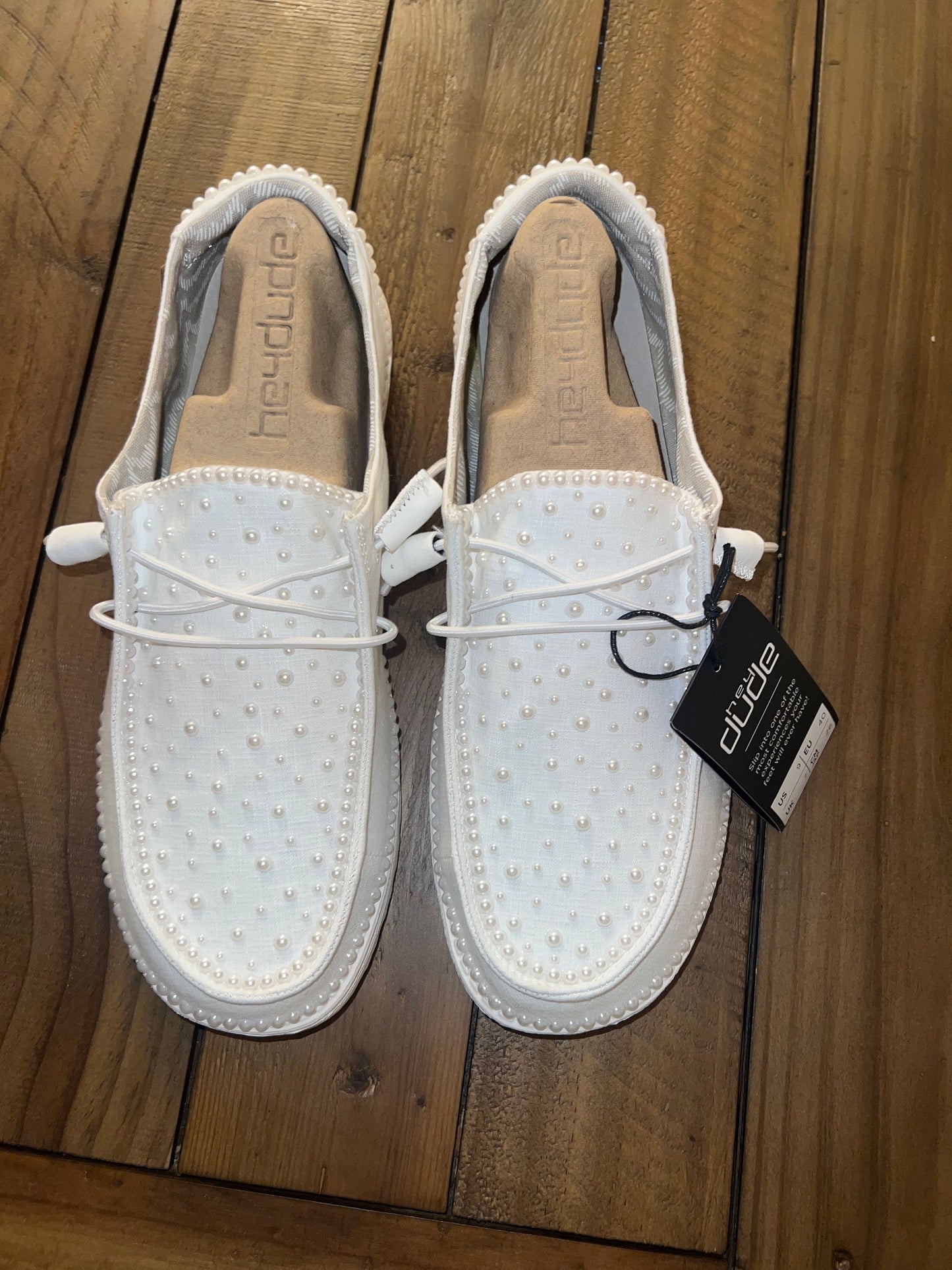 Custom Wedding/Pearl Dude Shoes (smaller pearls) - Perfect Bridal shower gift, Anniversary gift, Christmas Gift, Gift for her, and more!