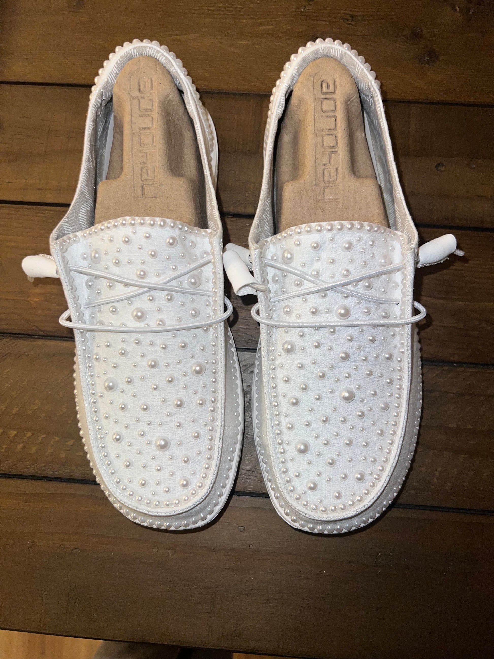 Custom Wedding/Pearl Dude Shoes(larger pearls)-Great custom gifts, Bridal shower gift, Anniversary gift, Christmas Gift, Gift for her & more