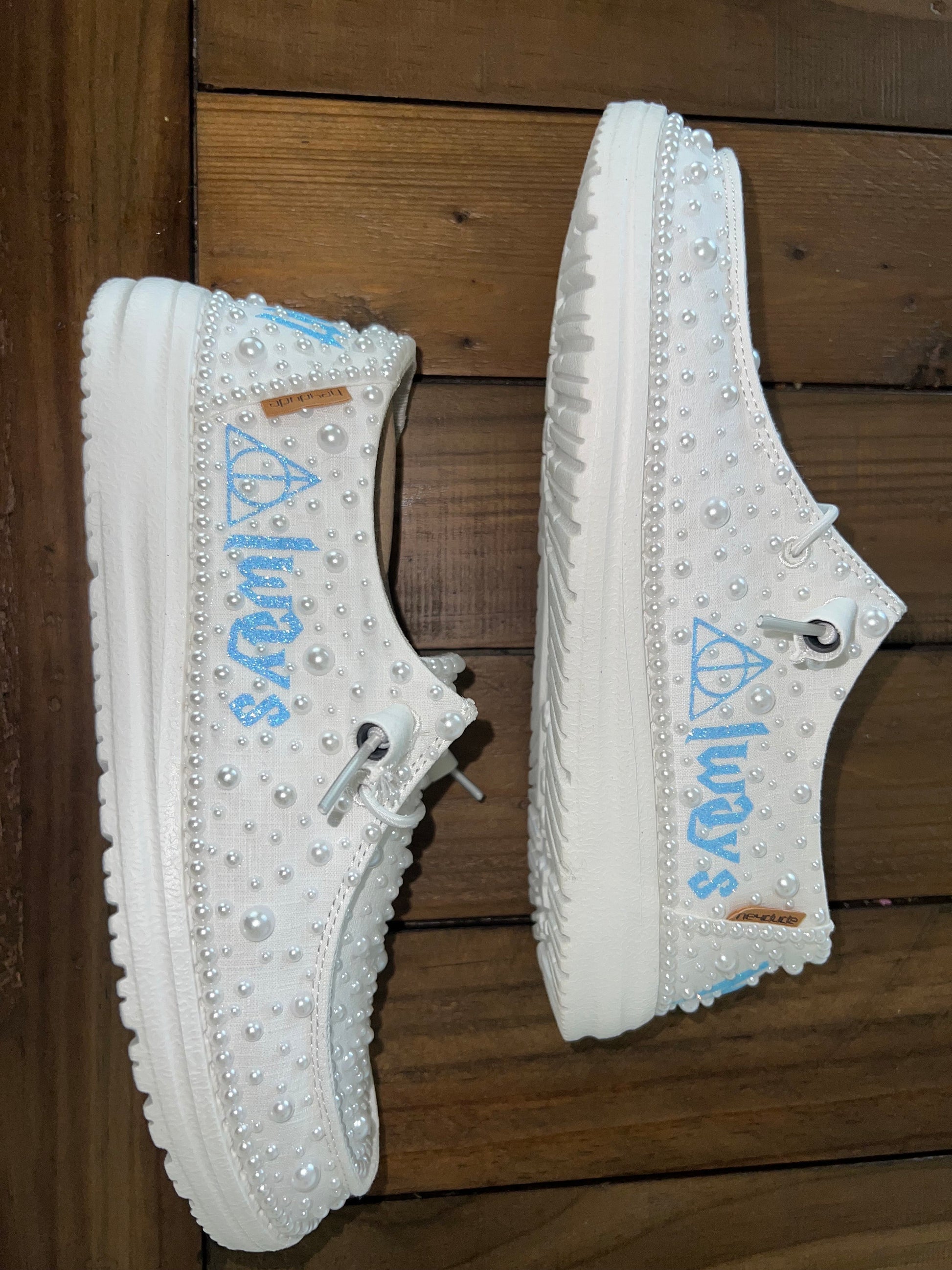 Custom Wedding/Pearl Dude Shoes(larger pearls)-Great custom gifts, Bridal shower gift, Anniversary gift, Christmas Gift, Gift for her & more