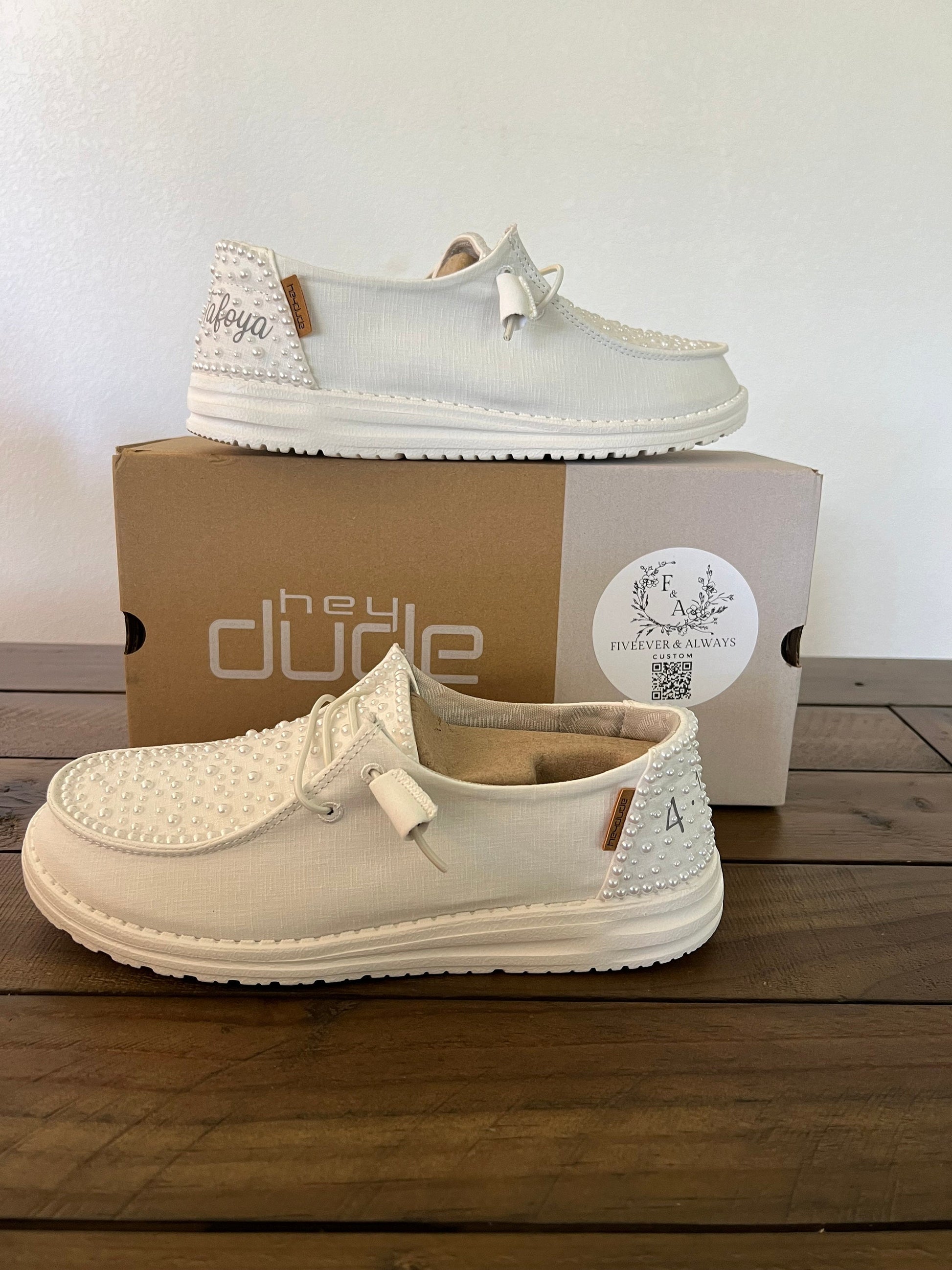 Custom Wedding/Pearl Dude Shoes (smaller pearls) - Perfect Bridal shower gift, Anniversary gift, Christmas Gift, Gift for her, and more!