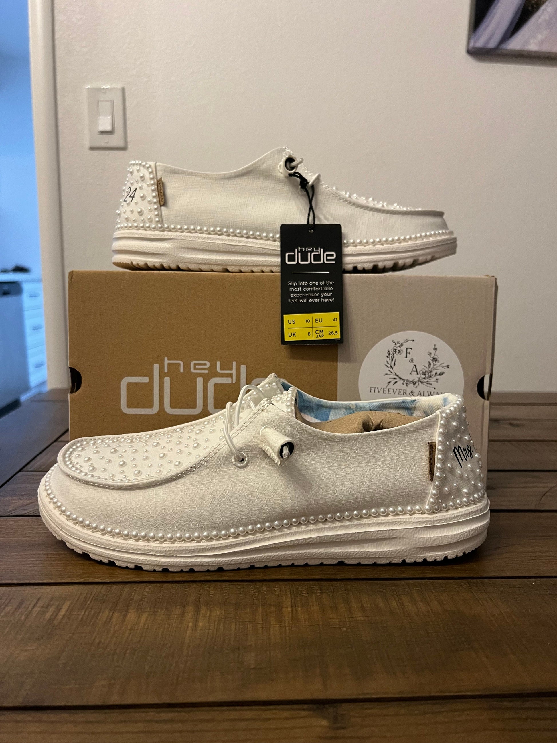 Custom Wedding/Pearl Dude Shoes (smaller pearls) - Perfect Bridal shower gift, Anniversary gift, Christmas Gift, Gift for her, and more!