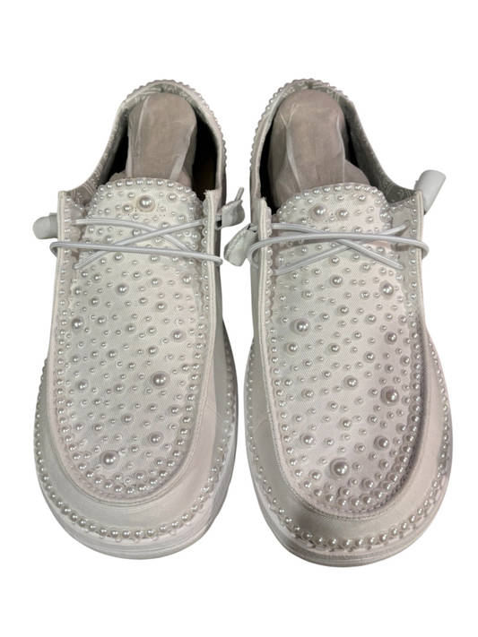 Custom Bridal Shoes| Personalized Pearled Wedding Loafer for Bride (Larger Pearl Edition)